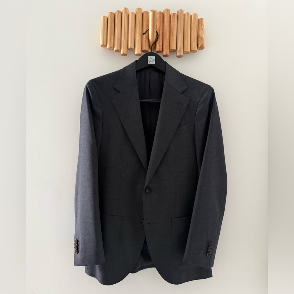 Spier & Mackay Charcoal Suit 36R – Patch Pockets, Pleated, Side Tab Trousers - Picture 2 of 7